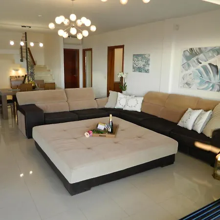 Caldera By Bestvillas أذيخي
